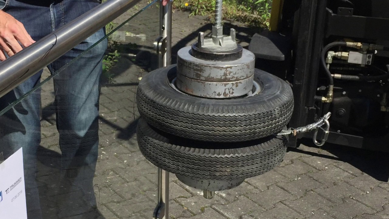 Pendelschlagversuch an Glasgeländer zur Prüfung nach DIN 18008-4